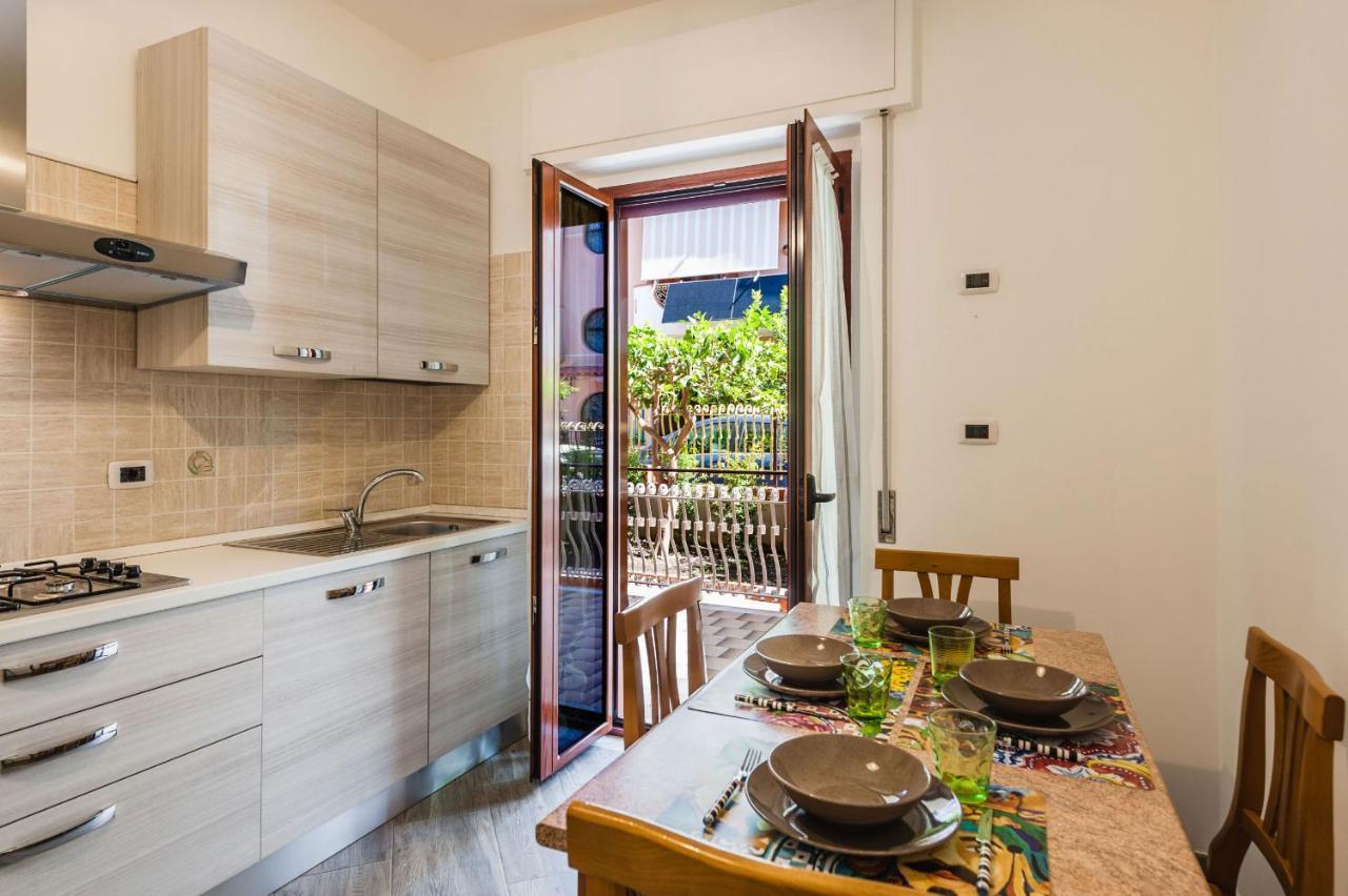 Lemon Tree Apartments By Wonderful Italy جيارديني ناكسوس المظهر الخارجي الصورة